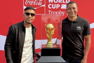 বিশ্বকাপ ট্রফি দেখে জামাল বললেন ‘ডেনমার্ক না পারলে ব্রাজিল জিতুক’