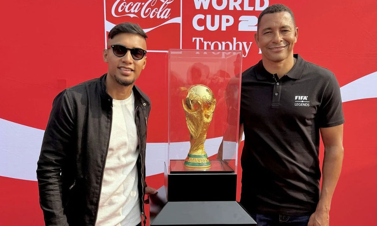 বিশ্বকাপ ট্রফি দেখে জামাল বললেন ‘ডেনমার্ক না পারলে ব্রাজিল জিতুক’