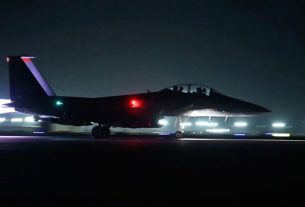 আইএস ঘাঁটিতে যুক্তরাষ্ট্রের বড় হা'ম'লা, প্রকাশ্যে অভিযানের ভিডিও