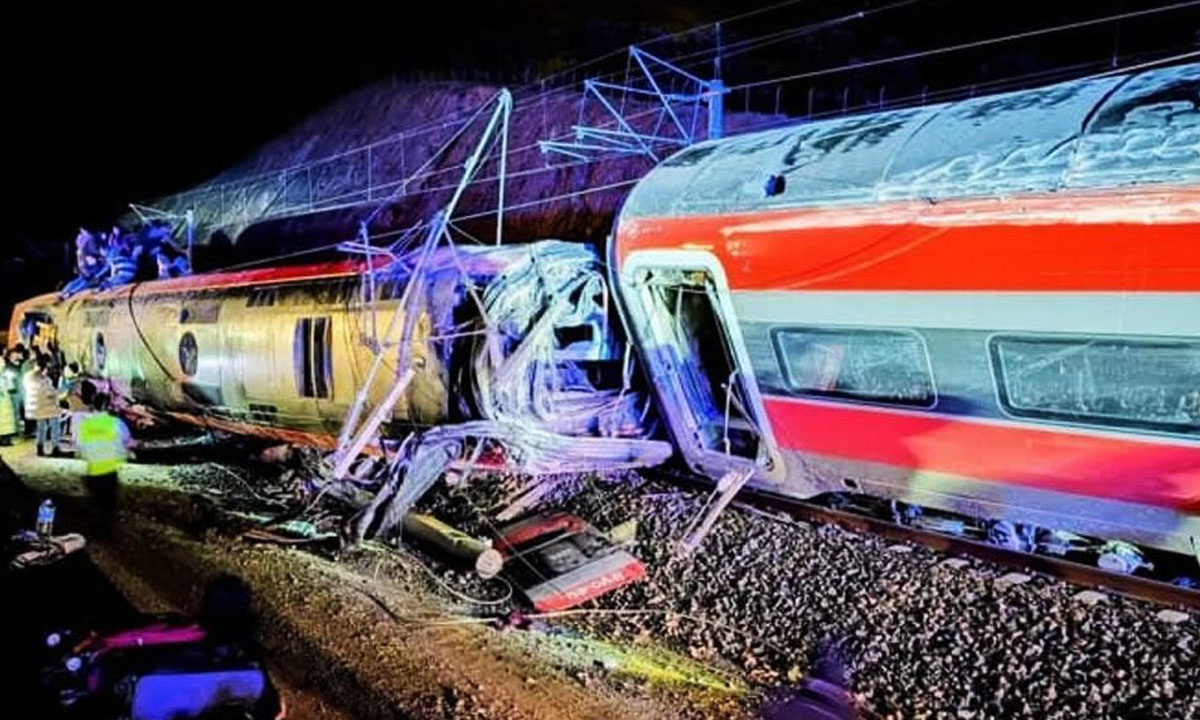 স্পেনের দক্ষিণাঞ্চলে দ্রুতগতির ট্রেন দুর্ঘটনা: নি'হ'ত অন্তত ২১, আ'হ'ত প্রায় শতাধিক