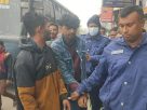 ফতুল্লার লিংক রোডে যাত্রীবাহী বাসে ছি'ন'তা'ই, ছু'রি'স'হ দুই ছি'ন'তা'ই'কা'রী আ'ট'ক