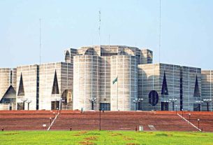 সংসদ নির্বাচনে লড়ছেন ২ হাজার ৩৪ প্রার্থী