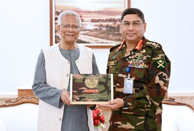 ড. মুহাম্মদ ইউনূসের সঙ্গে সেনাবাহিনী প্রধান ওয়াকর-উজ-জামানের বিদায়ি সাক্ষাৎ