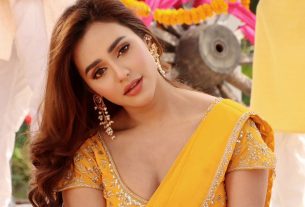 জেলে যাওয়ায় কাছের বন্ধুরাও নুসরাত ফারিয়ার সঙ্গে ছবি মুছে ফেলেন