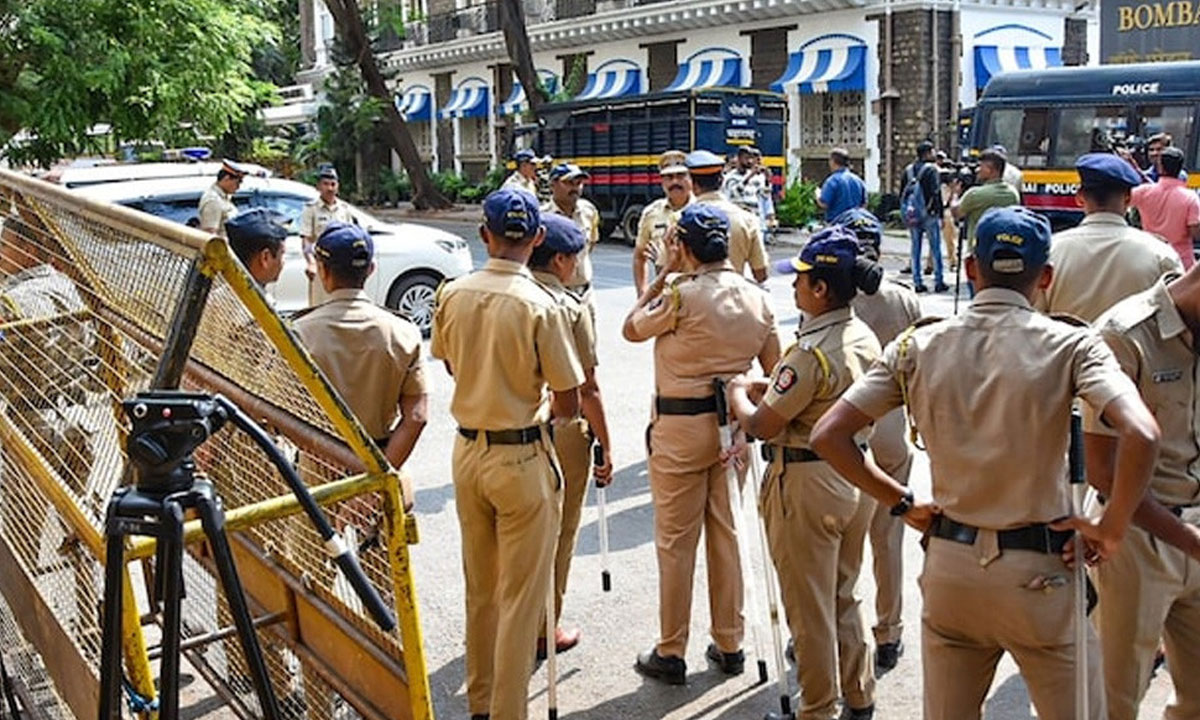 ভারতের যৌনপল্লী থেকে উদ্ধার ১১ বাংলাদেশি নারী