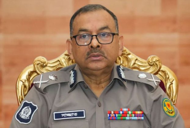 পদত্যাগ করলেন ডিএমপি কমিশনার সাজ্জাত আলী