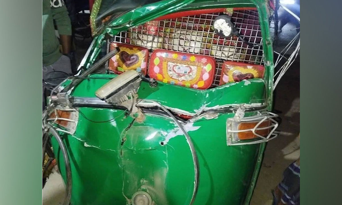 টাঙ্গাইলের ট্রাক–সিএনজি সংঘর্ষে দুজন নি'হ'ত