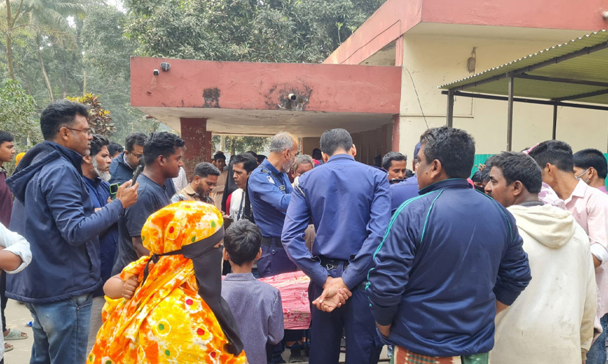 টাঙ্গাইলে সীমানা নিয়ে বিরোধে বৃদ্ধকে হ'ত্যা'র অভিযোগ