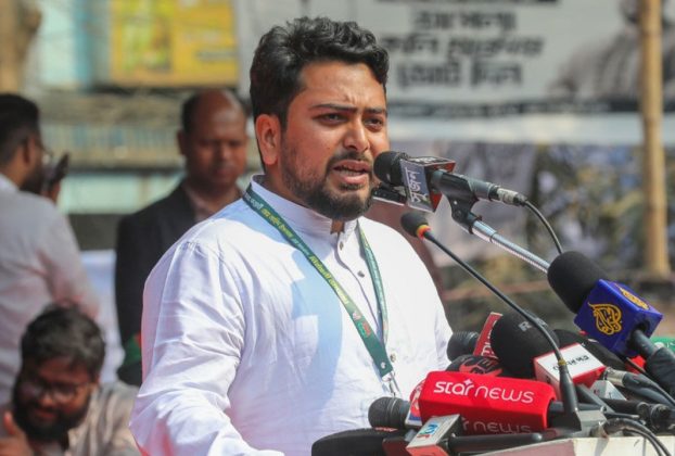 আগামী কয়েক ঘণ্টা সর্বোচ্চ সতর্ক থাকুন : নাহিদ ইসলাম