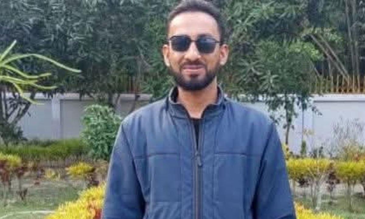 চাঁ'দা'বা'জি'র অভিযোগে উজিরপুর ছাত্রদল নেতা মনির সরদার গ্রে'প্তা'র