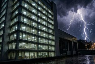 ঢাকাসহ দেশে ৫ দিনের আবহাওয়ার পূর্বাভাস: কয়েক বিভাগে বৃষ্টি ও বজ্রবৃষ্টির সম্ভাবনা