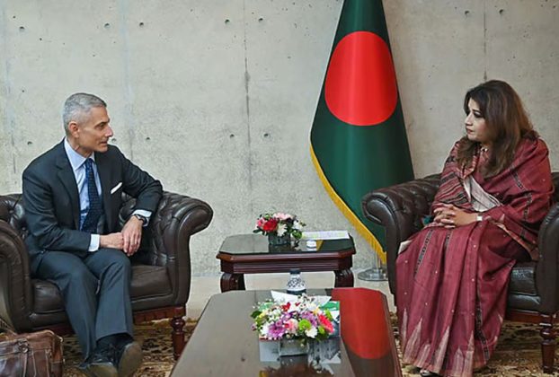 পররাষ্ট্র প্রতিমন্ত্রী শামা ওবায়েদের সঙ্গে বৈঠকে পল কাপুর