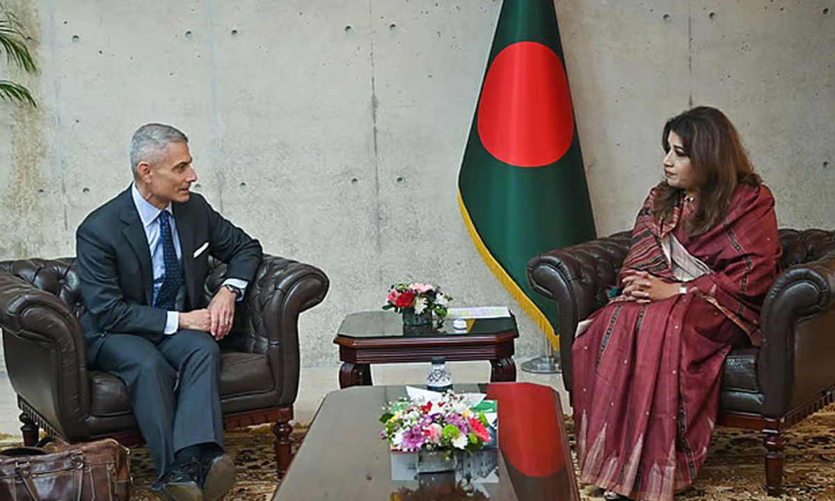 পররাষ্ট্র প্রতিমন্ত্রী শামা ওবায়েদের সঙ্গে বৈঠকে পল কাপুর