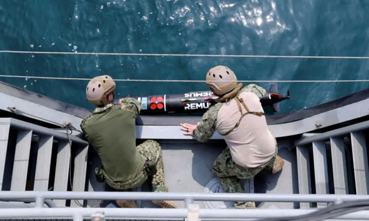 হরমুজ প্রণালিতে মাইন অপসারণে সময় লাগবে ৬ মাস