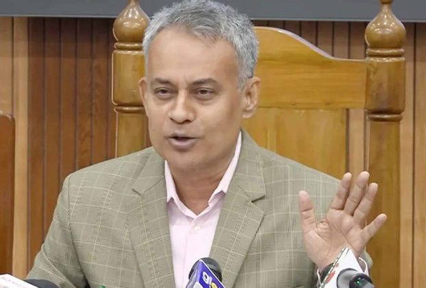 নির্ধারিত বাসভাড়া না মানলে শক্ত ব্যবস্থা নেওয়ার হুঁশিয়ারি সড়ক মন্ত্রীর