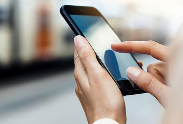 মোবাইল রিচার্জে কর কমানো নিয়ে সরকারের উদ্যোগ