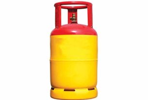 এলপি গ্যাসের দাম বাড়ল, ১২ কেজি সিলিন্ডার এখন ১ হাজার ৯৪০ টাকা