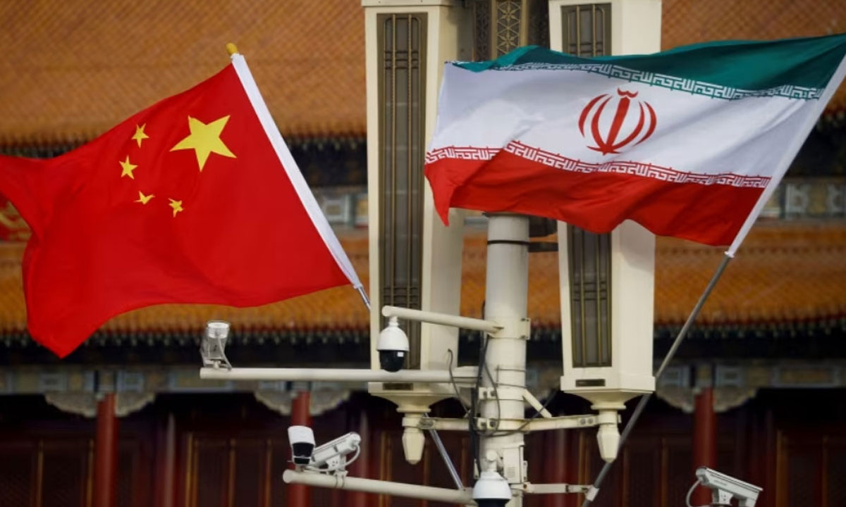 যুদ্ধবিরতির মাঝেই ইরানে ‘অত্যাধুনিক অস্ত্র’ পাঠাচ্ছে চীন