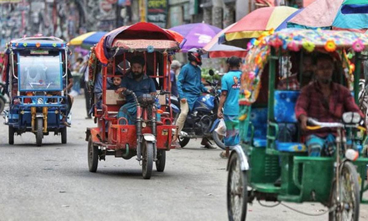 ঢাকার প্রধান সড়কে পর্যায়ক্রমে অটোরিকশা নিষিদ্ধ হবে: পরিবহনমন্ত্রী