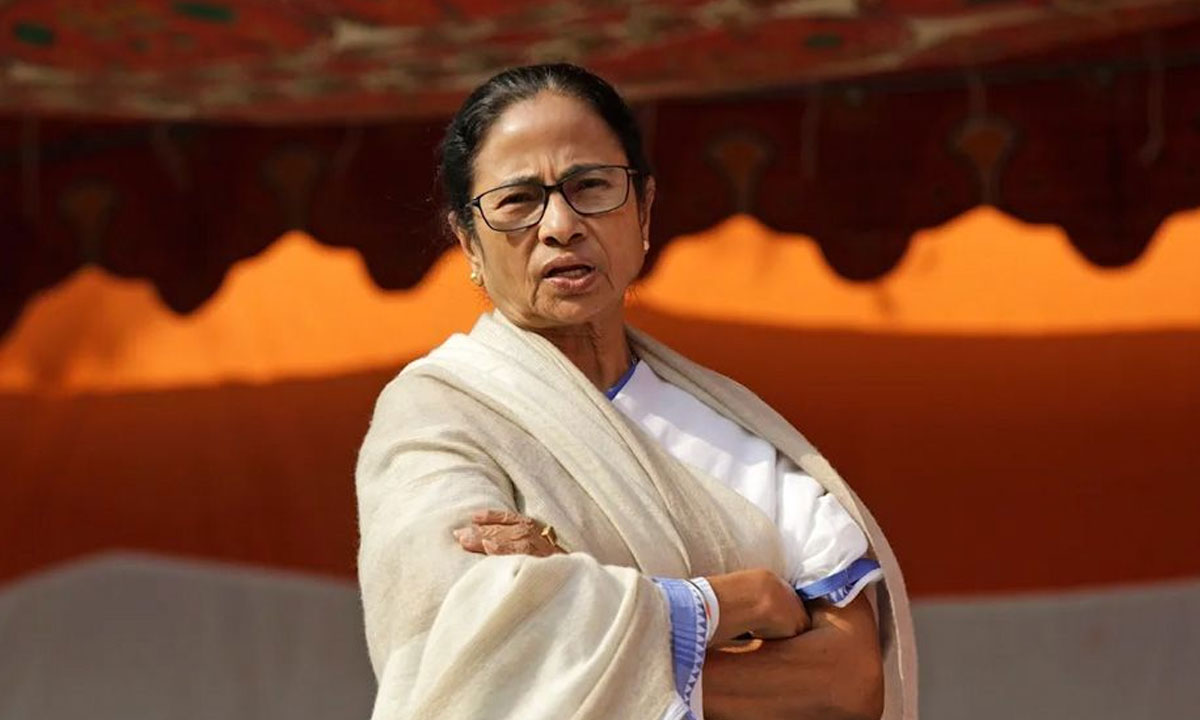 পশ্চিমবঙ্গ ভোট গণনা শুরু: ভবানীপুরে এগিয়ে মমতা, রাজ্যজুড়ে তীব্র লড়াই
