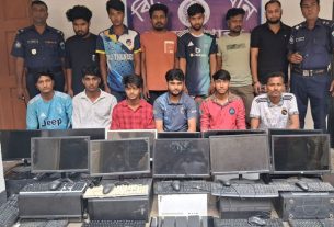অনলাইন জু'য়া'র আস্তানায় অভিযান, নগদ টাকা ও কম্পিউটারসহ গ্রে'প্তা'র ১৫