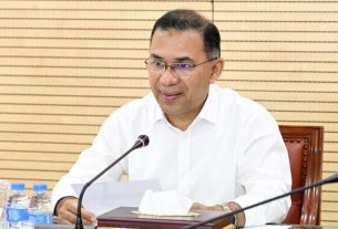 বিনিয়োগ বাড়াতে প্রকল্প অনুমোদন সহজ করার নির্দেশ প্রধানমন্ত্রীর, বন্ধ কারখানায় সহায়তার আশ্বাস