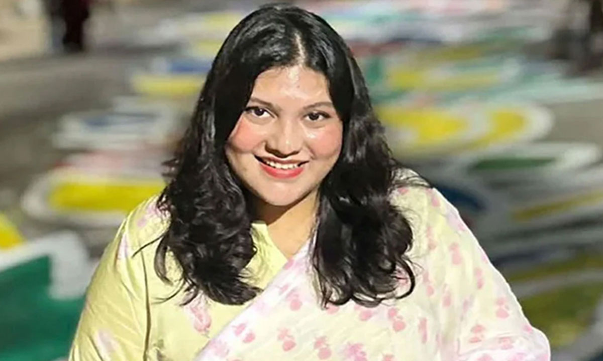 মুন্সিগঞ্জে সমাহিত হলেন কনটেন্ট ক্রিয়েটর কারিনা কায়সার