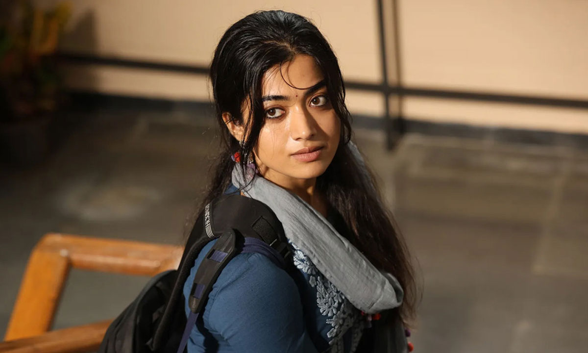এক ধাক্কায় সাত গুণ পারিশ্রমিক বাড়িয়েছেন রাশমিকা!
