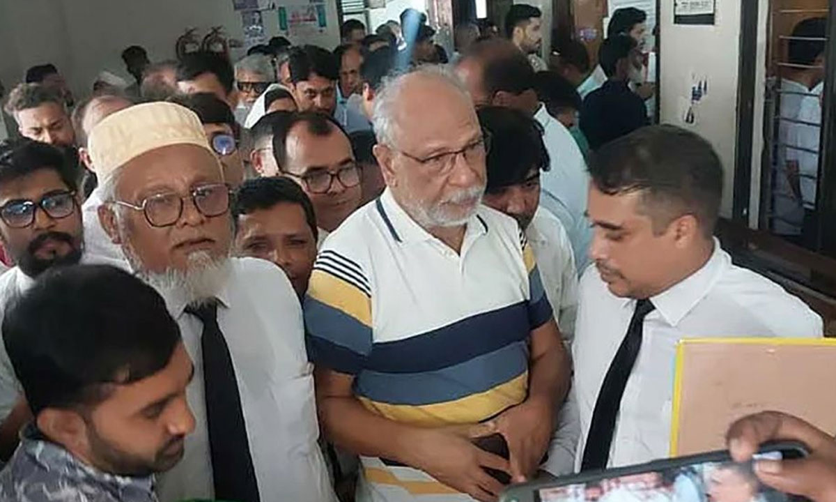 শাপলা চত্বর হত্যা মামলা: আজ ট্রাইব্যুনালে হাজির করা হবে লতিফ সিদ্দিকীকে