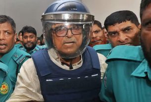 শিক্ষক নিয়োগে দুর্নীতির মামলায় রাশেদ খান মেনন গ্রেপ্তার