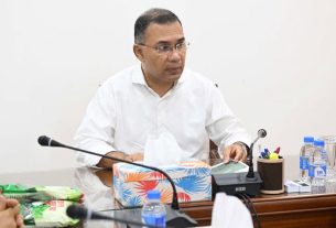 সড়ক থেকে ফিটনেসবিহীন যানবাহন অপসারণের নির্দেশ প্রধানমন্ত্রীর
