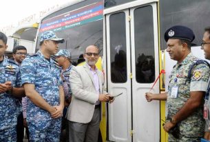 বিমানবন্দরে যাত্রীদের জন্য ‘ফ্রি শাটল বাস’ চালু করল বেবিচক
