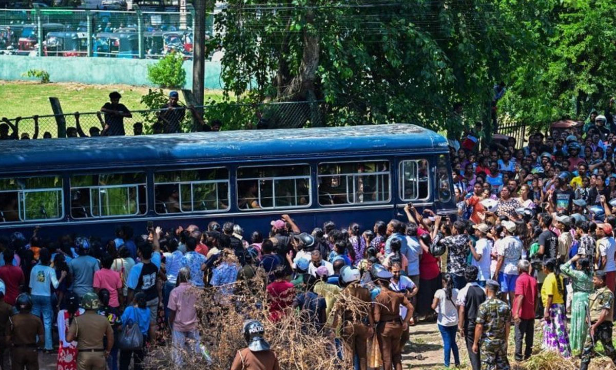 শ্রীলঙ্কার কারাগারে সংঘর্ষ: নিহত ২৭, পালানোর চেষ্টা ব্যর্থ