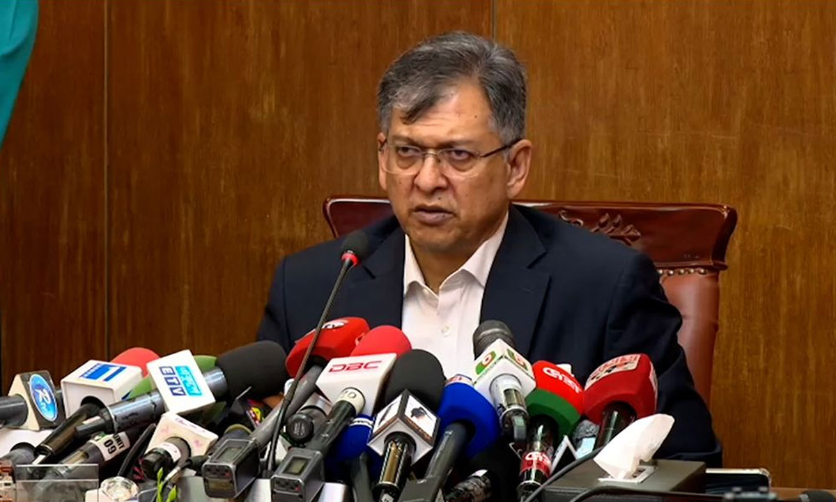শেখ হাসিনাকে আইনি প্রক্রিয়ায় দেশে ফিরিয়ে আনার চেষ্টা চলছে: স্বরাষ্ট্রমন্ত্রী