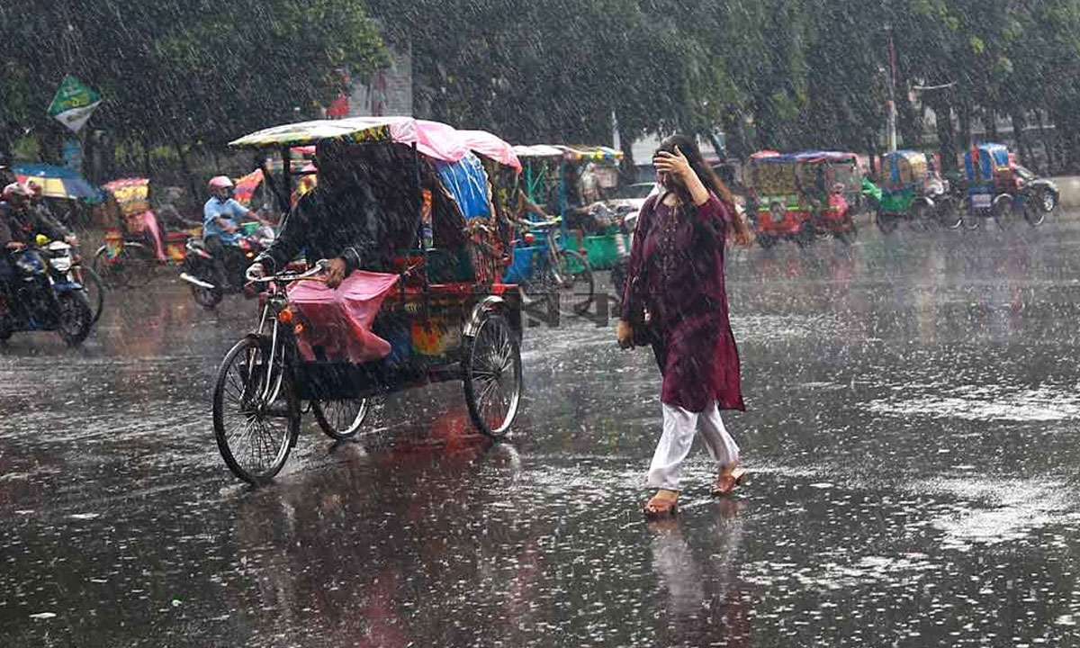আগামী ২৪ ঘণ্টায় ৫ বিভাগে ভারি বৃষ্টিপাতের সতর্কতা
