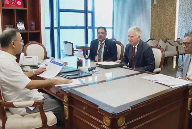 প্রধানমন্ত্রীর সঙ্গে আইএপিবি প্রধানের সাক্ষাৎ