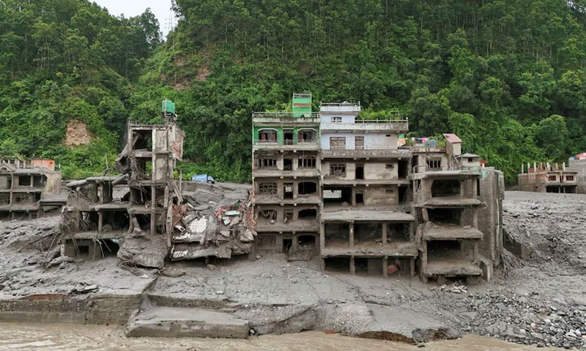 নেপাল ও তিব্বতে ভয়াবহ বন্যা-ভূমিধস, নিখোঁজ প্রায় দেড় হাজার