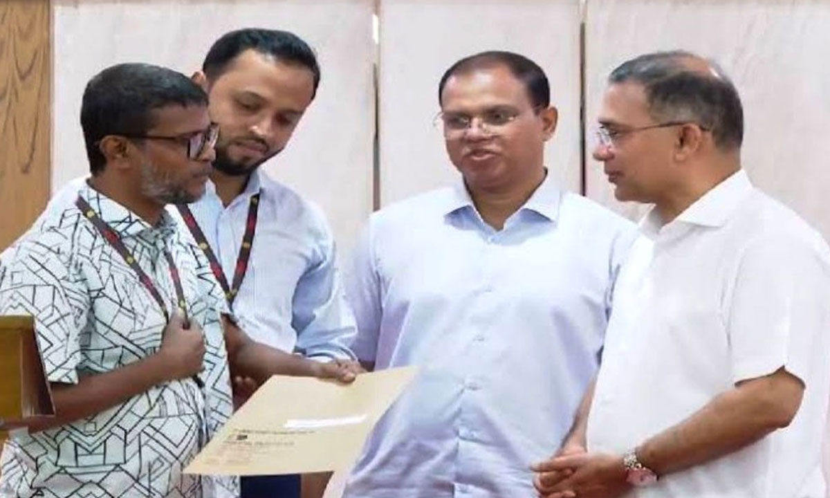 গুম-খুন ও শহীদ পরিবারের ৭৪ জনকে নিয়োগপত্র দিলেন প্রধানমন্ত্রী