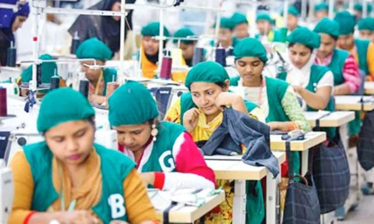 টানা পঞ্চমবার বিশ্বের দ্বিতীয় বৃহত্তম পোশাক রপ্তানিকারক বাংলাদেশ