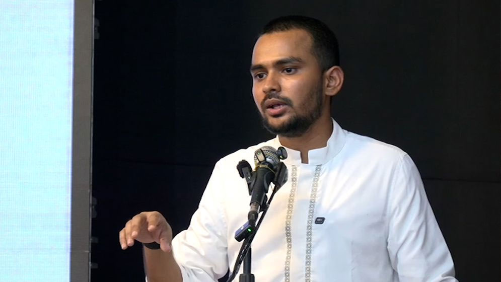 দুদকের অভিযোগে মানহানি, আইনি ব্যবস্থা নেওয়ার কথা জানালেন আসিফ মাহমুদ