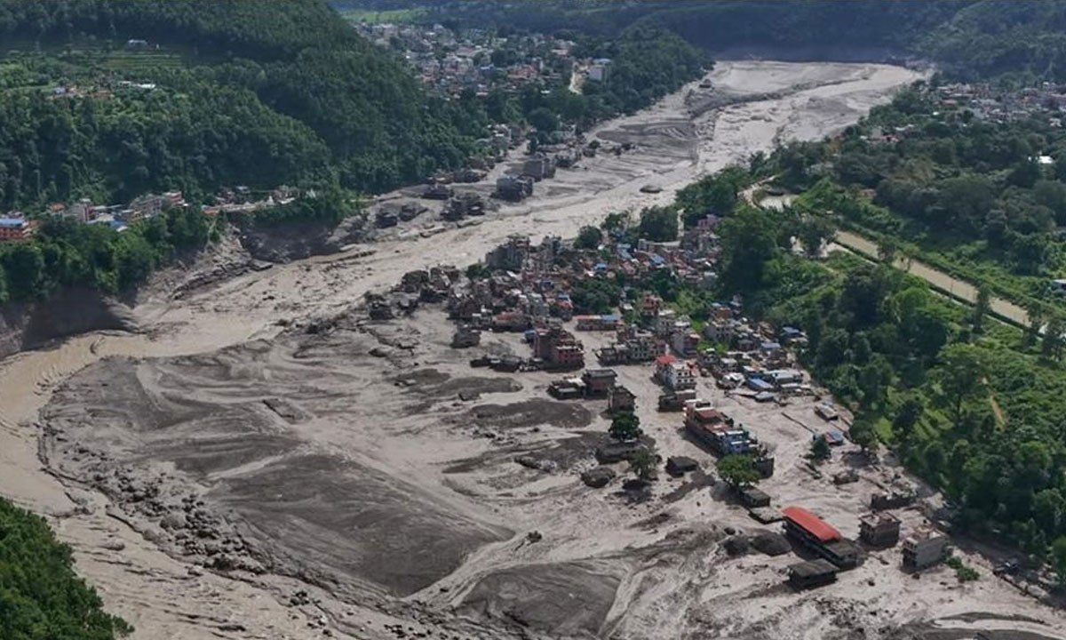 নেপালে পাহাড়ি ঢল ও ভূমিধসে মৃতের সংখ্যা ১ হাজার ৯৩