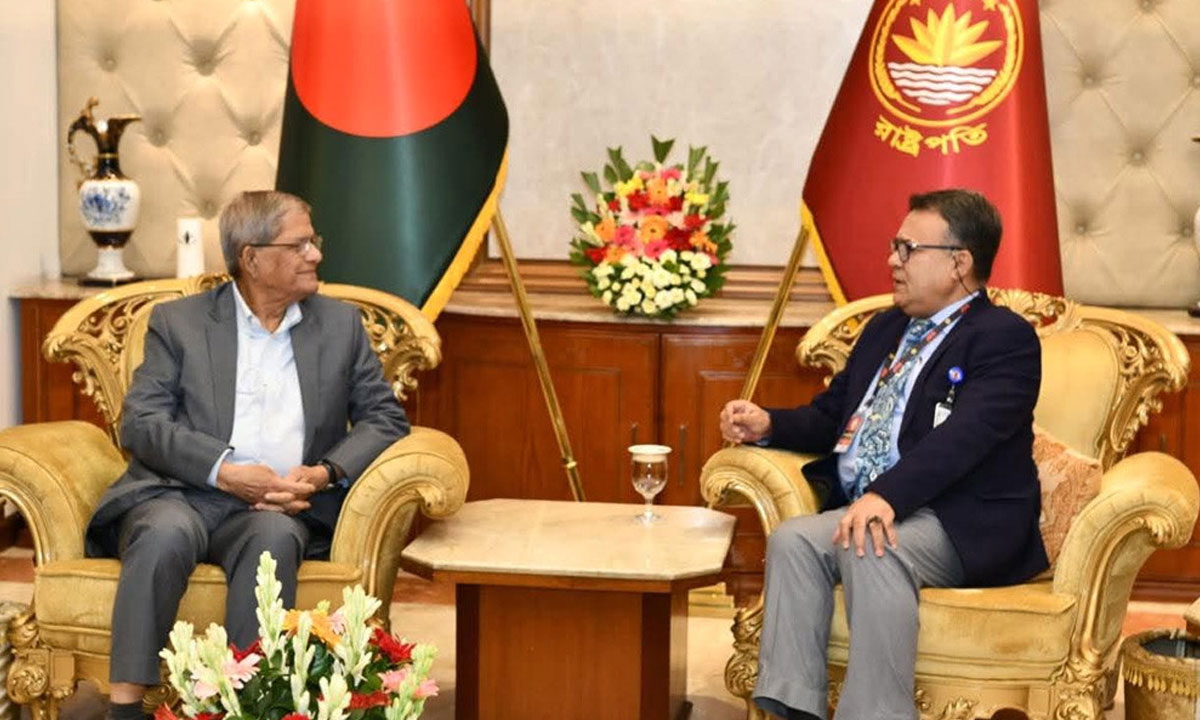 রাষ্ট্রপতির সঙ্গে জাতীয় বিশ্ববিদ্যালয়ের উপাচার্যের সৌজন্য সাক্ষাৎ