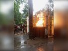 সিরাজগঞ্জে মন্ত্রীর বাসায় বজ্রপাত থেকে আগুন, বড় ক্ষয়ক্ষতি হয়নি