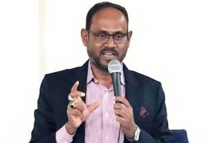 মা ইলিশ রক্ষায় জেলেদের আগামী ২২ দিন নদীতে জাল না ফেলার আহ্বান প্রাণিসম্পদ প্রতিমন্ত্রীর