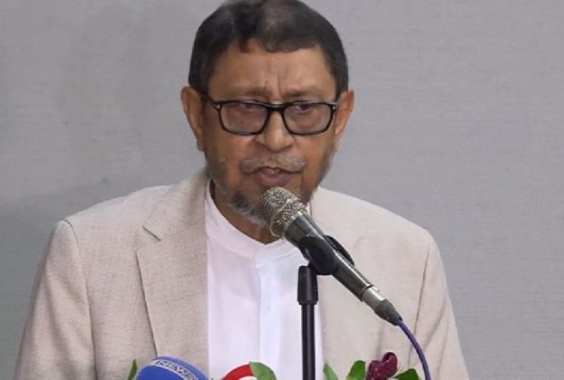 মুরাদনগর হাসপাতালে অনুপস্থিত ৫ চিকিৎসকের বিরুদ্ধে ব্যবস্থা নেওয়ার নির্দেশ