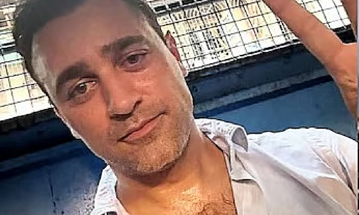 দেশত্যাগের নির্দেশের পর ইমরানকে শোকজ নোটিশ