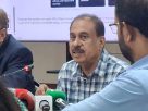 হাতটা বাঁধবেন না, আমাদের কাছে আবার আসতে হবে’: মতিউর রহমান চৌধুরী