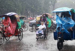 দেশজুড়ে বজ্রবৃষ্টির আভাস, কোথাও ভারি বর্ষণের শঙ্কা