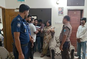 পূজার ছুটি শেষে বাসায় ফিরে দেখেন, ৫০ লাখ টাকা ও ৮ ভরি স্বর্ণালংকার চুরি
